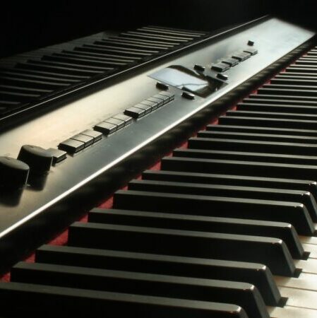 Keyboard mit Ständer