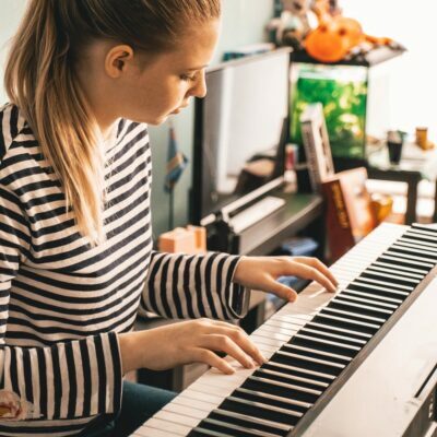 Keyboardständer für E-Piano benutzen